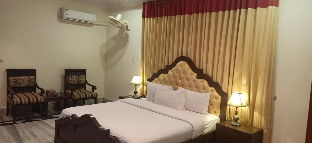 Executive Galaxy Guest House Islamabad Exteriör bild