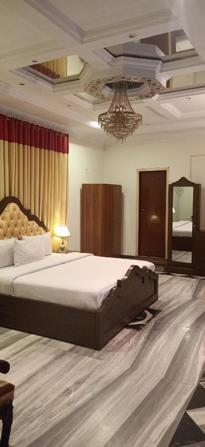 Executive Galaxy Guest House Islamabad Exteriör bild