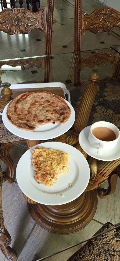 Executive Galaxy Guest House Islamabad Exteriör bild